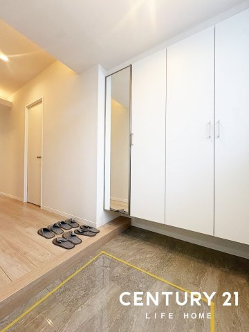 【玄関】 | 小田急コアロード読売ランド前 | 収納もある玄関です