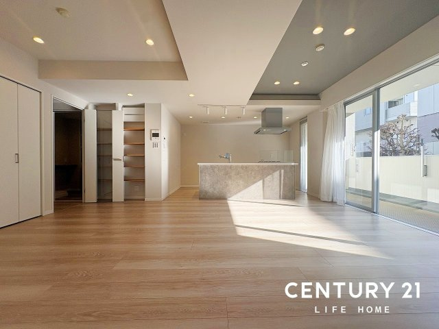 【居間・リビング】 | 小田急コアロード読売ランド前 | ゆったり過ごせるリビングです