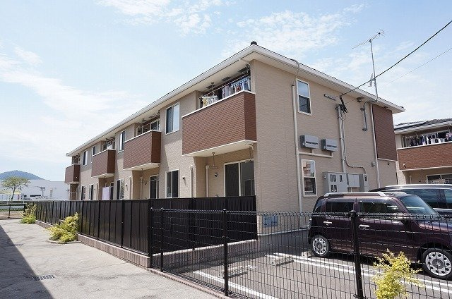 サンライト宗像ⅡＡの外観|おしゃれな外観です