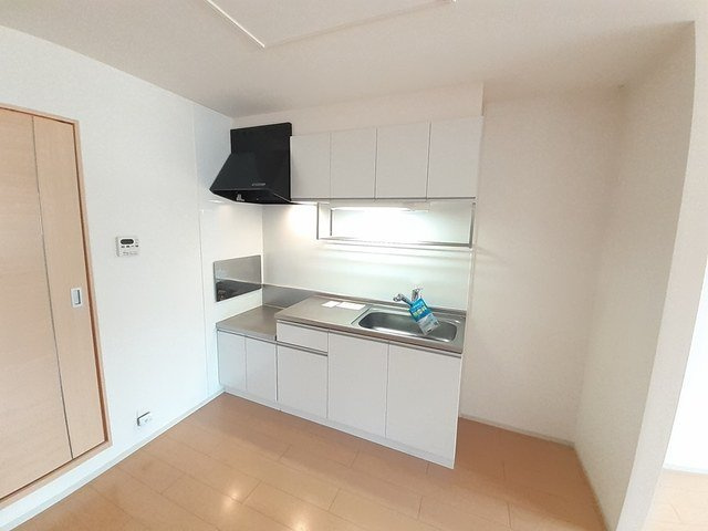 サンライト宗像ⅡＡのキッチン|コンパクトなキッチンで掃除もラクラク