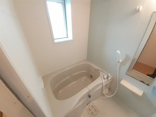 サンライト宗像ⅡＡの浴室|コンパクトで使いやすいお風呂です