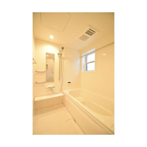 フォレストメゾン上六名A棟の浴室