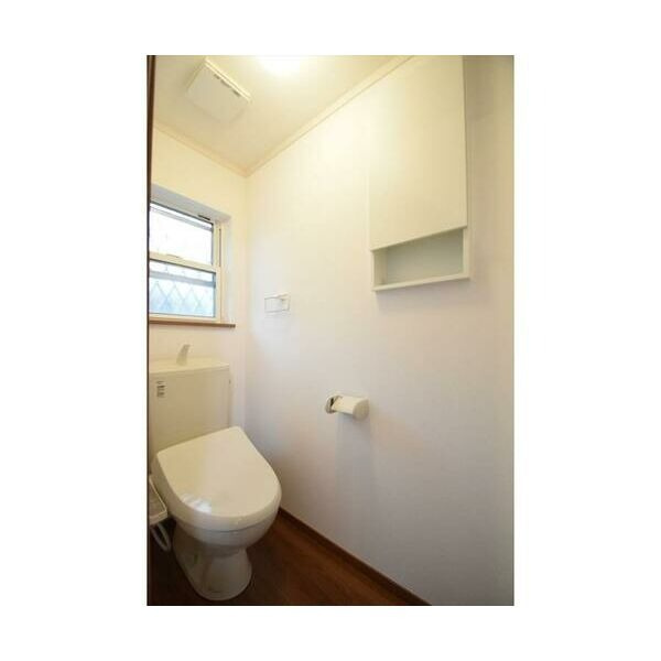 フォレストメゾン上六名A棟のトイレ