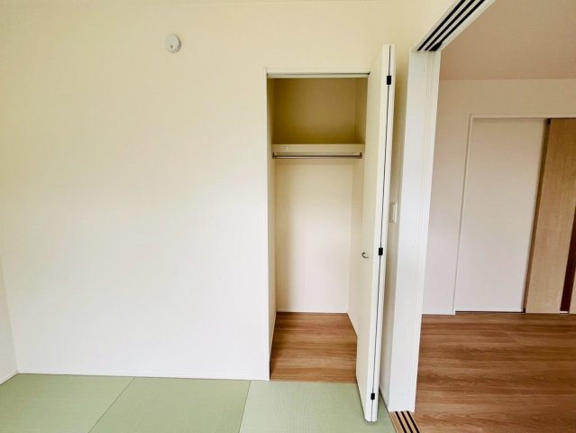 ★★南城市玉城糸数４期全２棟－2号棟の収納