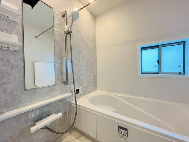 ★★南城市玉城糸数４期全２棟－2号棟の浴室