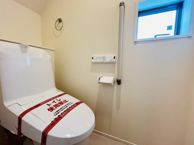 ★★南城市玉城糸数４期全２棟－2号棟のトイレ