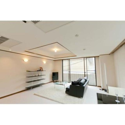 【居間・リビング】 | 南青山コートヒルズ | ※写真は同タイプ住戸です。