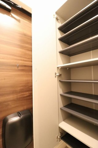 アナシエ下連雀の収納