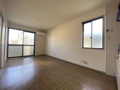 【居間・リビング】 | リバーコート