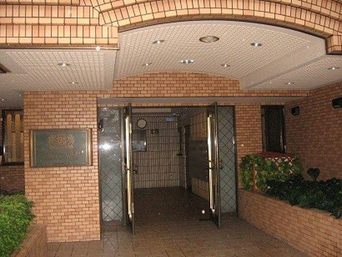 徒歩圏内に商業施設も揃い、毎日の生活が快適で便利な立地です♪ フジグラン松山まで約240ｍ♪