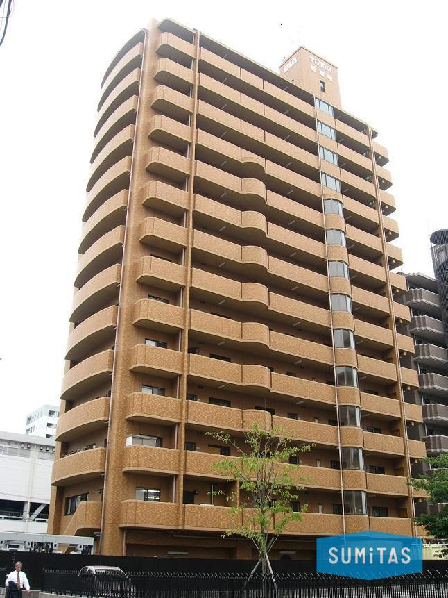 松山市若草町にあります、1996年築14階建てのマンションです♪