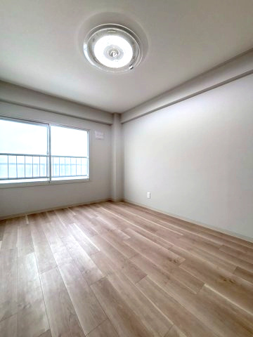 北21条ハイツの洋室