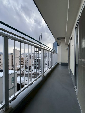 北21条ハイツのバルコニー