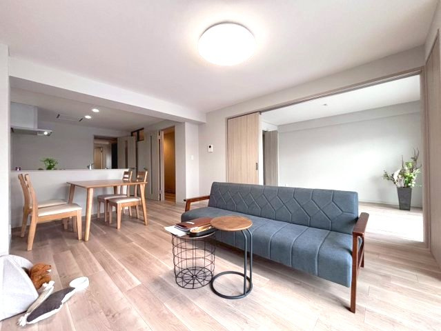 北21条ハイツの居間・リビング