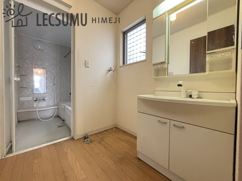 姫路市継/中古戸建の脱衣所