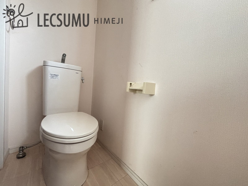 姫路市継/中古戸建のトイレ