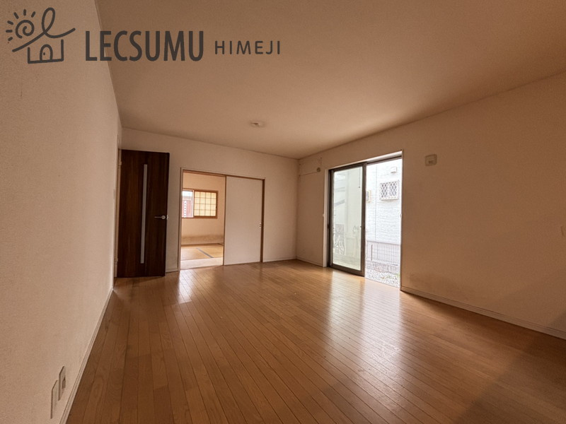 姫路市継/中古戸建の居間・リビング