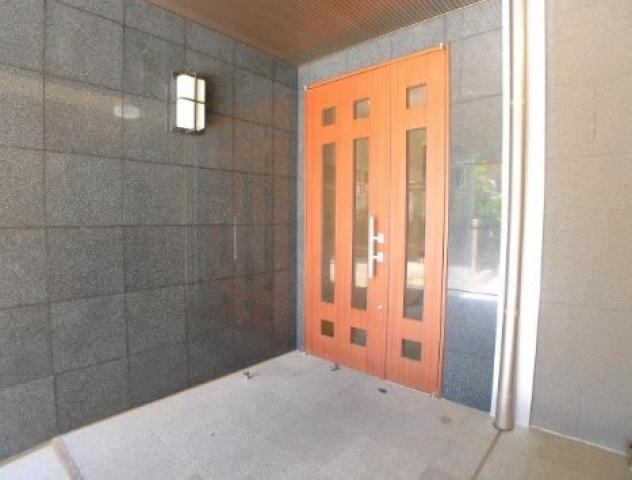 ラポール西大島イーストのエントランス