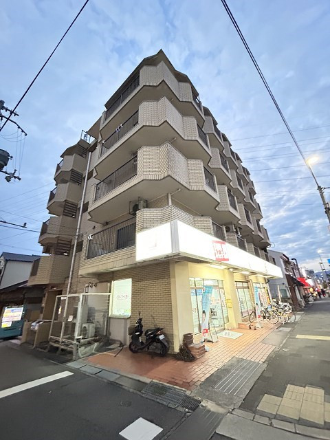 La Verita武庫川の外観