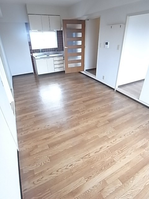 シェリール北園田の居間・リビング