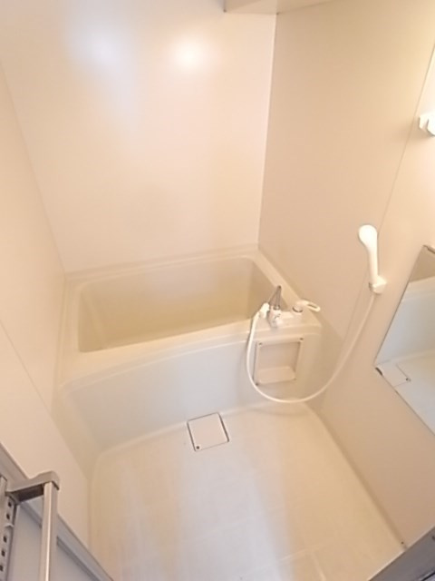 シェリール北園田の浴室