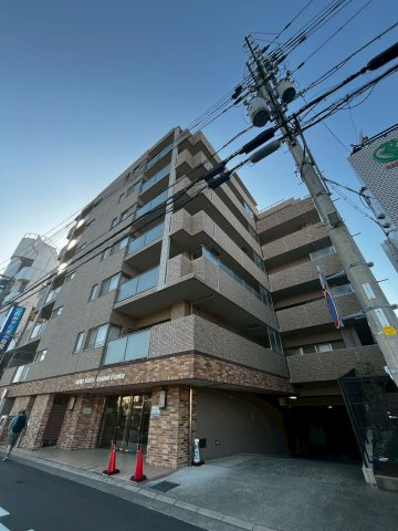アルファステイツ仁川駅前の外観