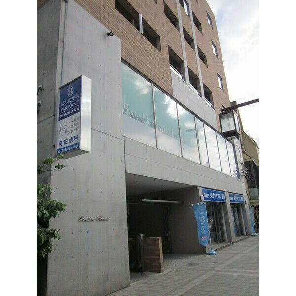 プロヴィデンス岡本の外観