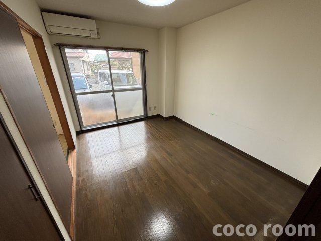 アヴェニュー上小杉の居間・リビング