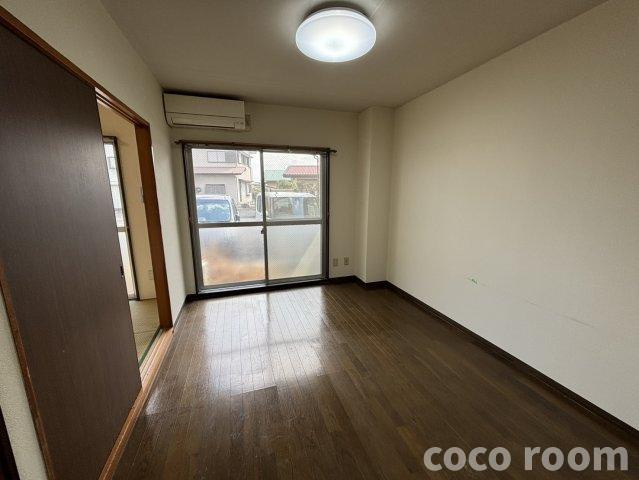 アヴェニュー上小杉の居間・リビング