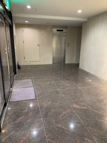 第2ＫＩビルのエントランス