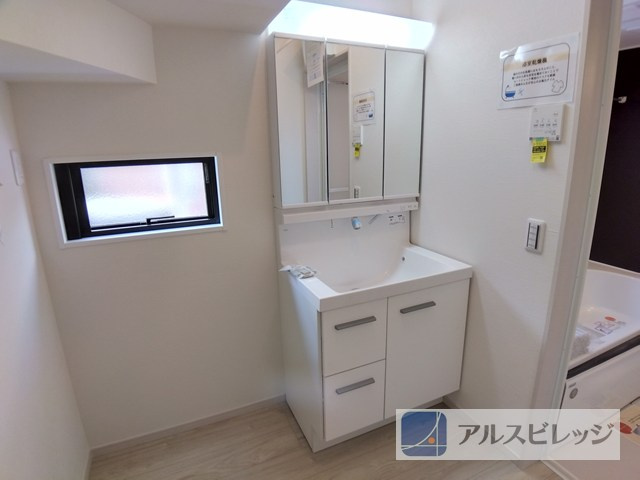 新築/朝霞市幸町１丁目の独立洗面台|朝の身支度には欠かせない独立洗面化粧台