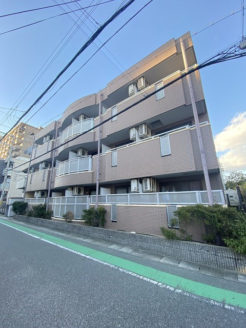 シャンブル甲東園の外観