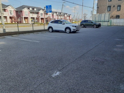 【駐車場】 | グレイスフルＴ・Ｋ | 車をお持ちの方に嬉しい駐車場付きの物件です