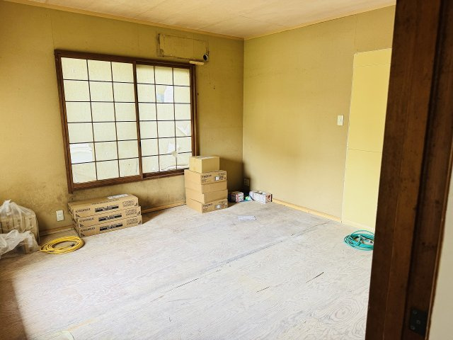 八王子市　西片倉　中古戸建ての和室|～現在フルリフォーム中、詳細は当社までお気軽にお問合せ下さい～