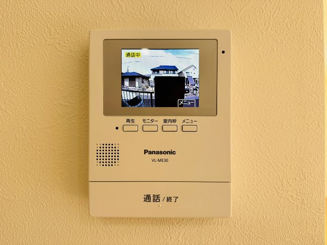 八王子市　西片倉　中古戸建てのセキュリティ|～TVモニター付インターホン　訪問者の確認に便利です～