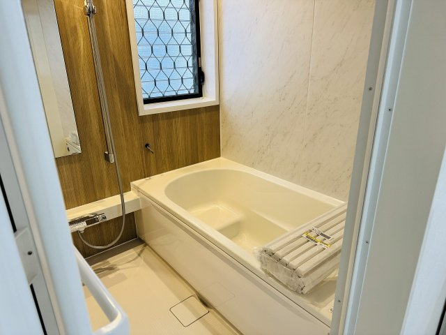八王子市　西片倉　中古戸建ての浴室|～新規交換したキレイなバスルーム　気持ち良く湯船に浸かる事が出来ます～