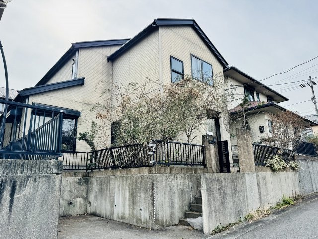 八王子市　西片倉　中古戸建ての外観|～八王子みなみ野駅徒歩9分　建築時ミサワホーム施工　内外装フルリノベ中の再生住宅～