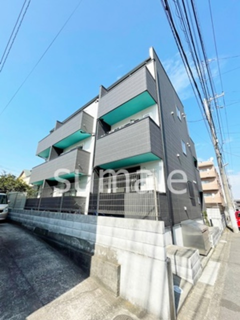 Coco　Sakuraの外観|３階建ての物件です