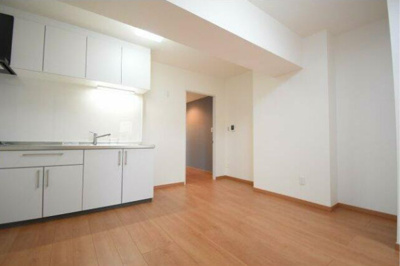 【居間・リビング】 | グレイスコート幸Ⅱ | ※同建物ほかのお部屋の写真です。