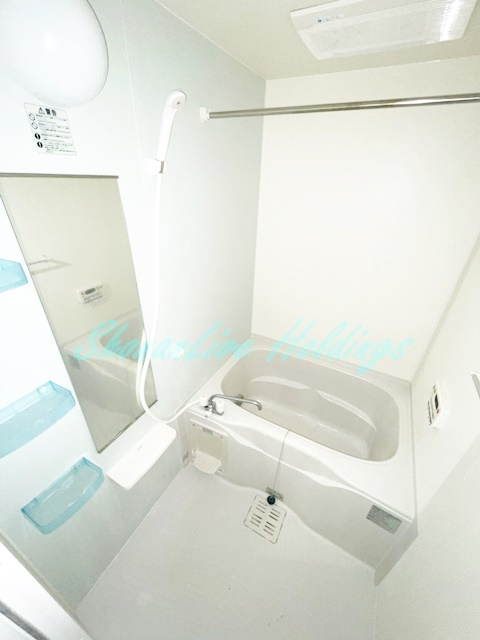 アイビーガーデン鵠沼の浴室|清潔感のあるお風呂です♪