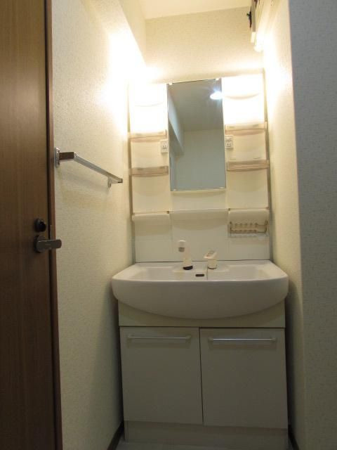 プレイス曙の洗面所