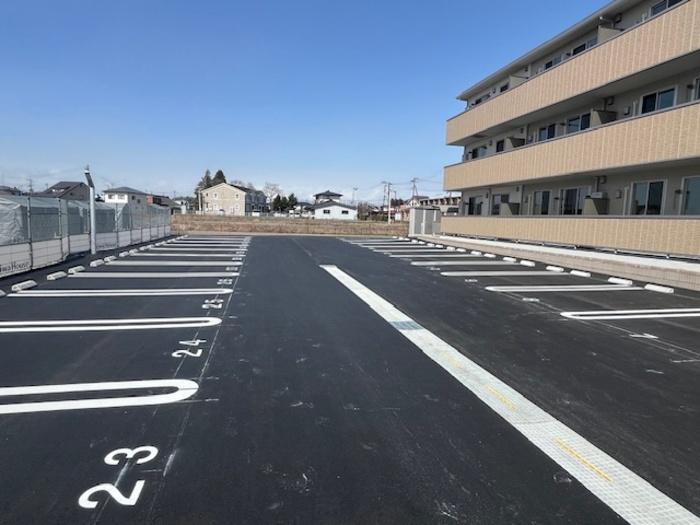 Ｄ－ＲＯＯＭ姉体Ⅲ　Ａの駐車場