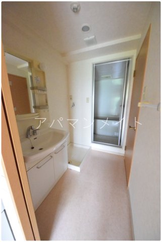 【設備】 | モンヴェール東戸塚 | 洗濯機置場＆脱衣スペースになります。