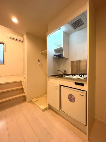 シャンブル東新宿のキッチン|別号室イメージの為、現状を優先致します。