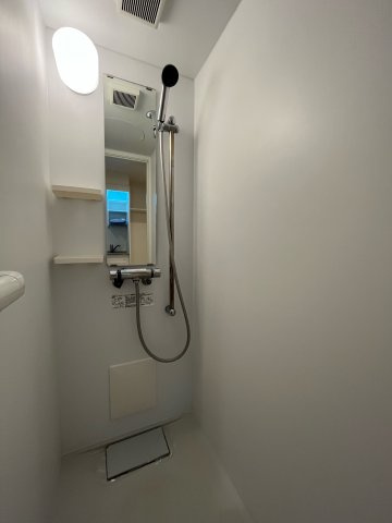 シャンブル東新宿のシャワールーム|別号室イメージの為、現状を優先致します。
