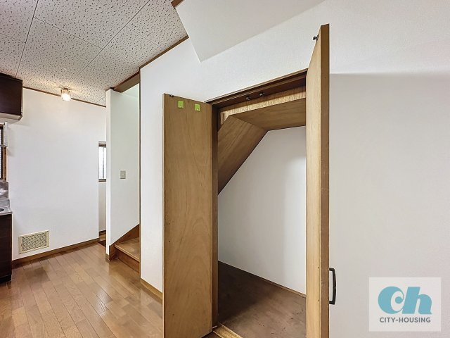 NKハイツ 102号室のトイレ