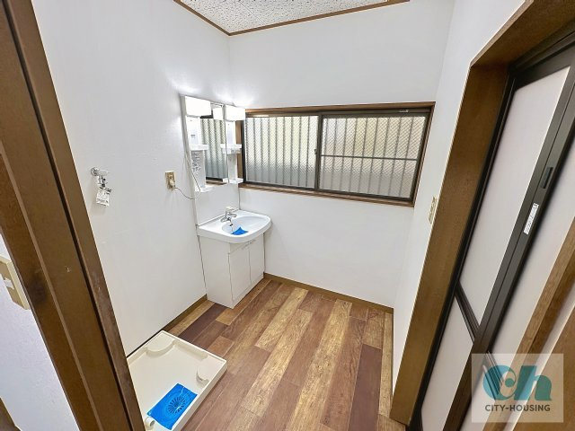 NKハイツ 102号室の洋室