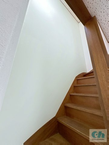 NKハイツ 102号室の洋室