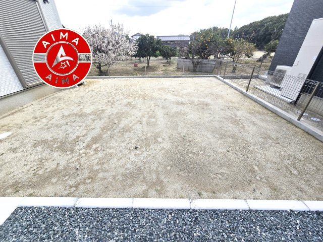 福岡市西区今津第1-12棟（10号棟）の庭|お庭で自由な時間を過ごせます。