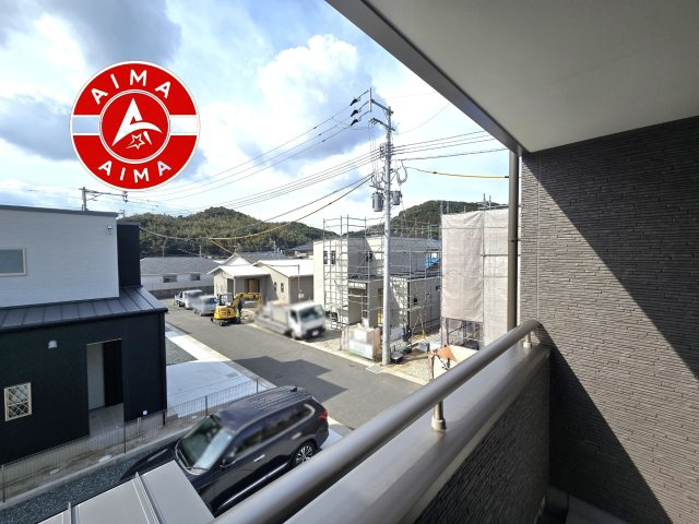 福岡市西区今津第1-12棟（10号棟）の展望|窓から緑が見える物件も魅力的です。